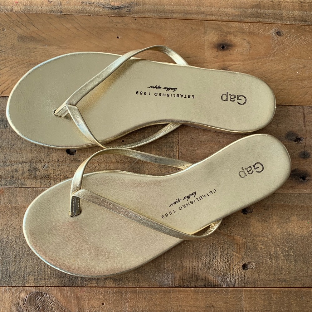Gap gold flip flop